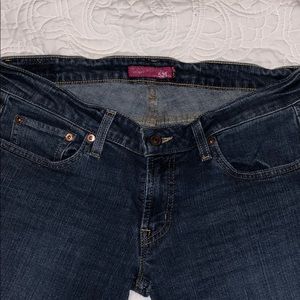 Levi’s 524 Super Low Skinny Jeans